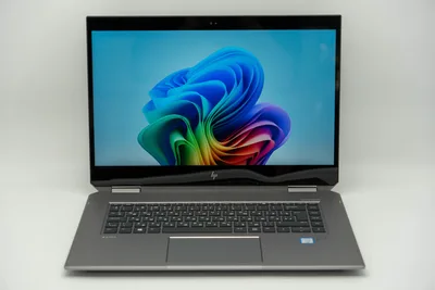 HP ZBook Studio x360 G5 ( Xeon E-2176M / Quadro P1000 )